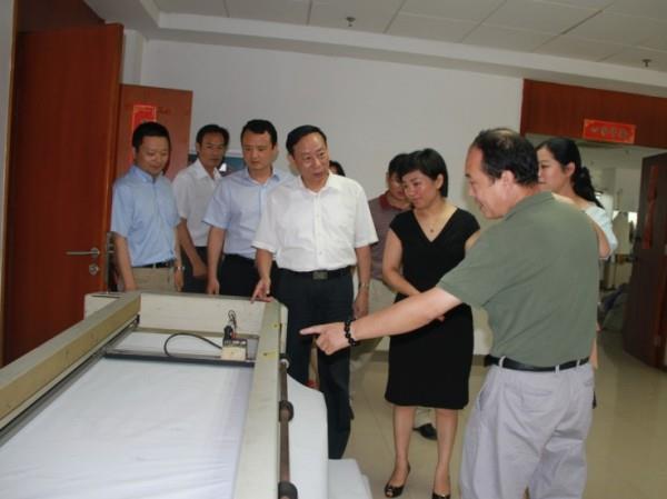 团省委万闻华书记一行到优游国际控股集团调研